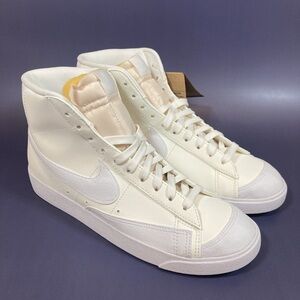 Nike White and Yellow Sneakers